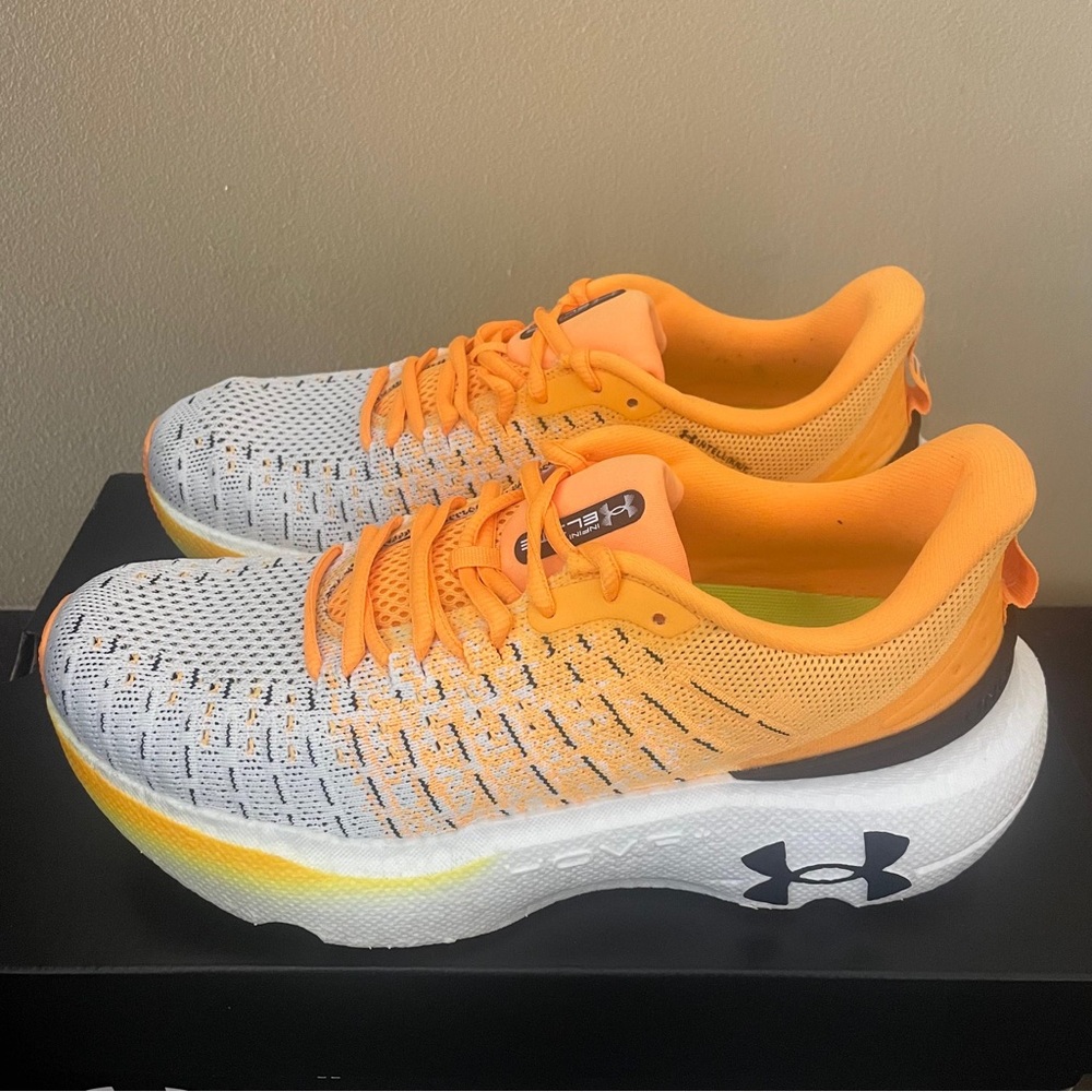 Under Armour HOVR Infinite Elite Men's
Running Shoes White Orange
